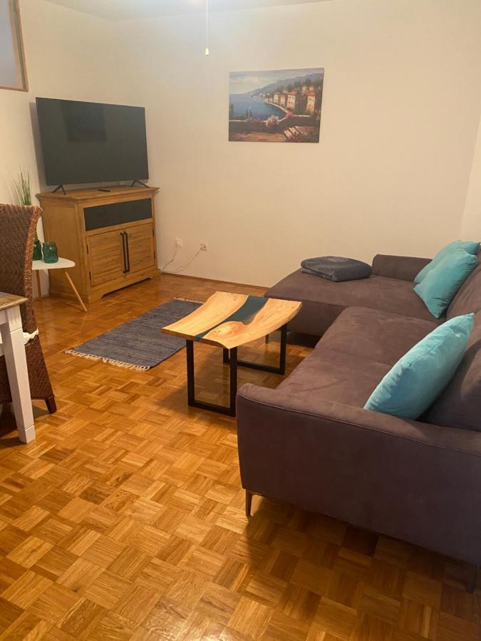 Apartment Privlaka Direkt Am Strand Mit Klima Und Neuem Badezimmer Haustiere Sind Willkommen Exterior photo