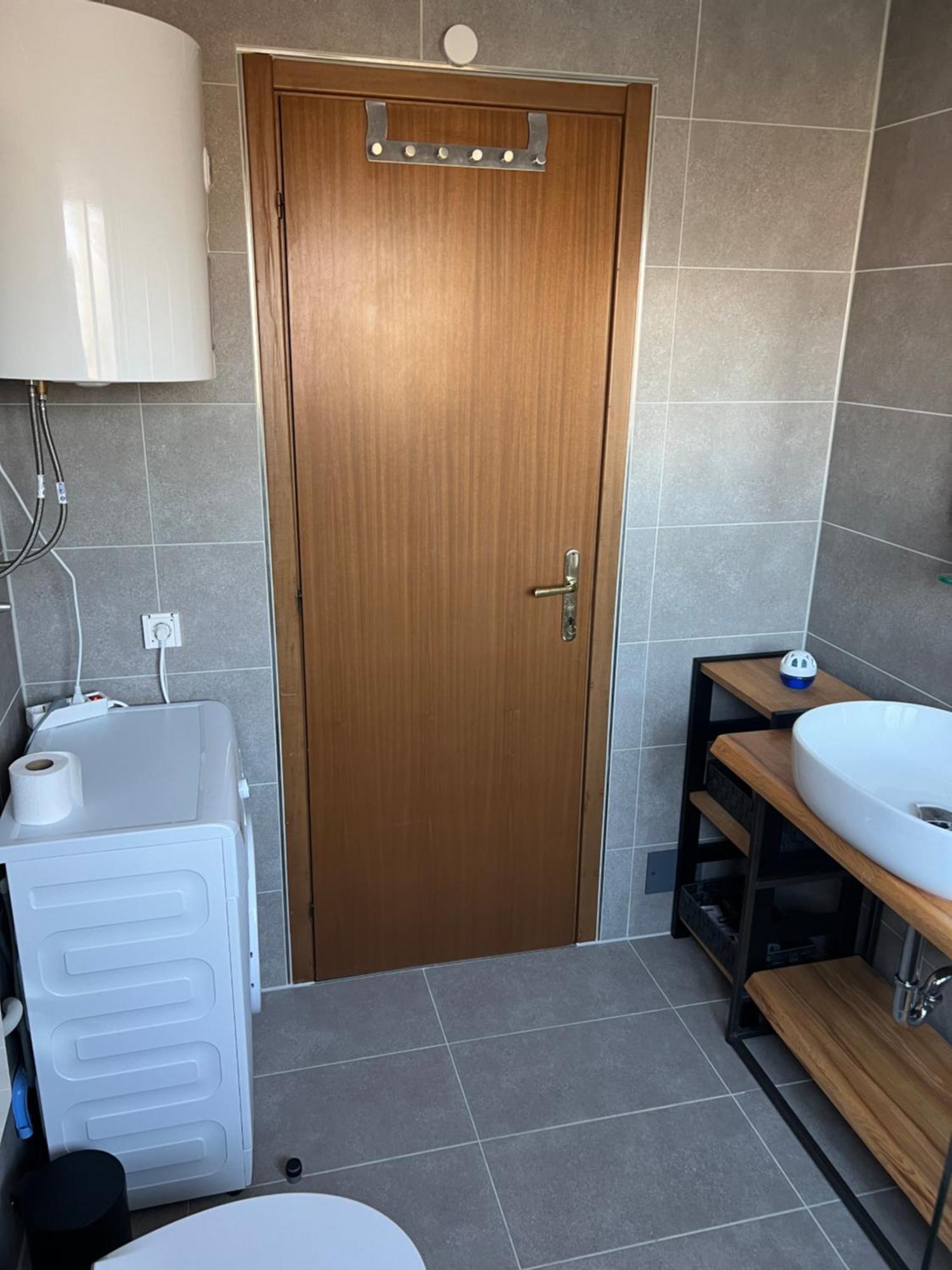 Apartment Privlaka Direkt Am Strand Mit Klima Und Neuem Badezimmer Haustiere Sind Willkommen Exterior photo